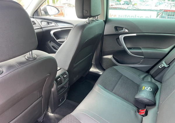 Opel Insignia cena 44100 przebieg: 147000, rok produkcji 2015 z Bodzentyn małe 232